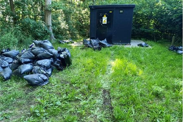 Brasschaat - Dumping van drugsafval